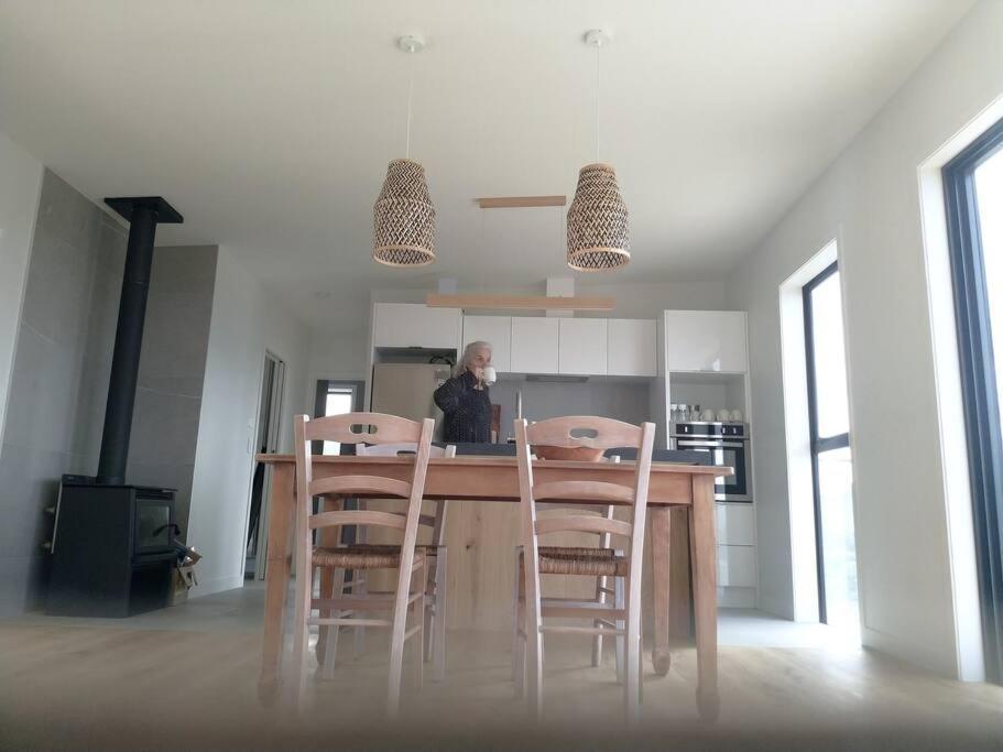 Xspot Medlands Beach House - Ocean Views - Short Stroll To The Beach المظهر الخارجي الصورة