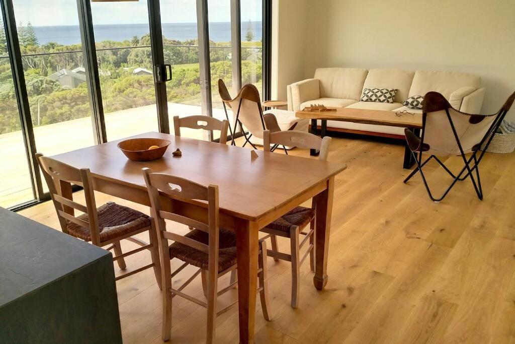 Xspot Medlands Beach House - Ocean Views - Short Stroll To The Beach المظهر الخارجي الصورة